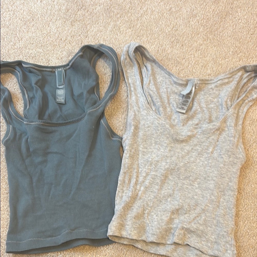 SKIMS Women's Ribbed Tank Tops - Blue and Gray